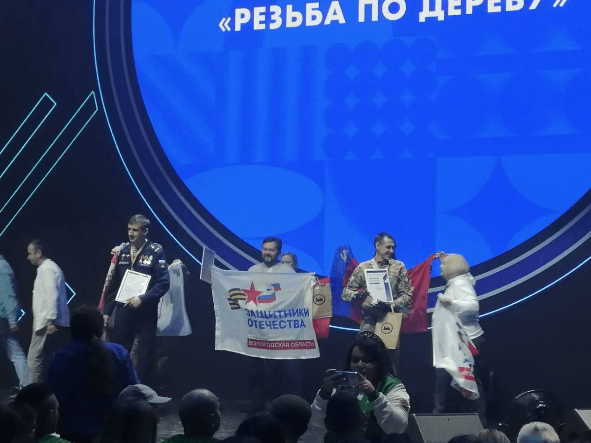 Ветеран СВО из Марий Эл победил в чемпионате «Абилимпикс» по резьбе по дереву