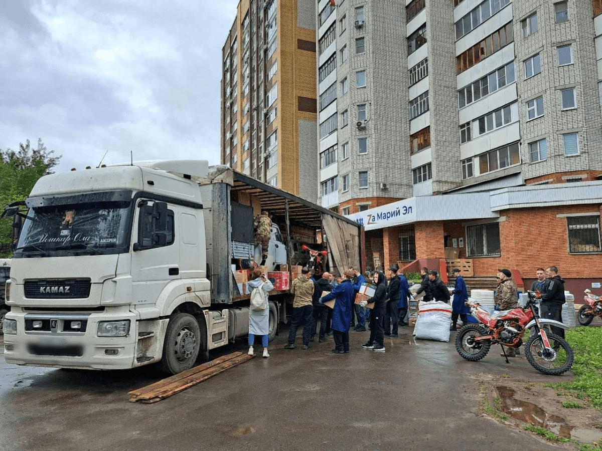 Общественники и ветераны Марий Эл вновь поддержали военные фуры помощи в зоне СВО