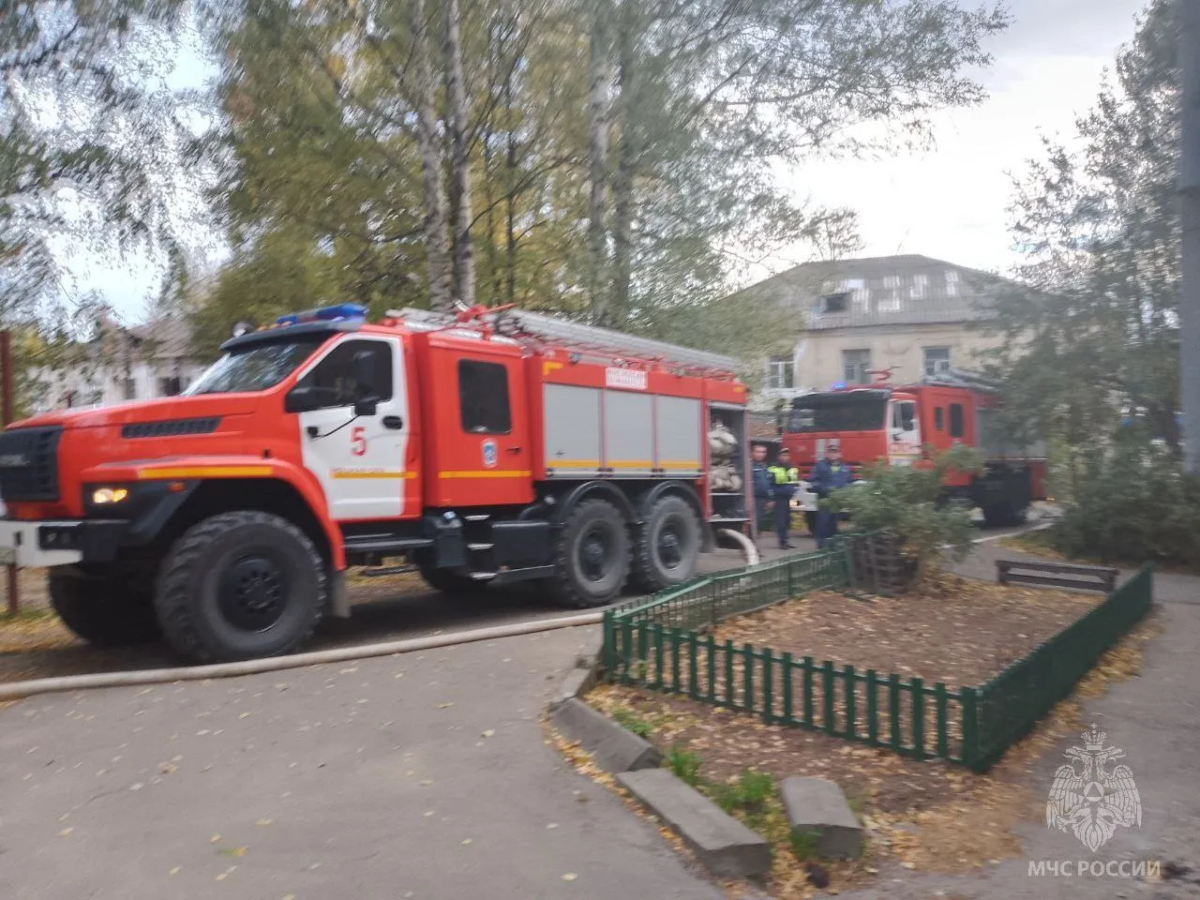 В Йошкар-Оле из-за неизвестных загорелись сараи