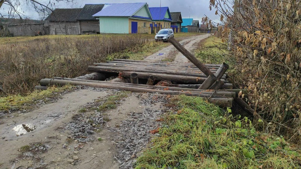 Прокуратура занялась обрушившемся мостом в деревне Большая Мушерань