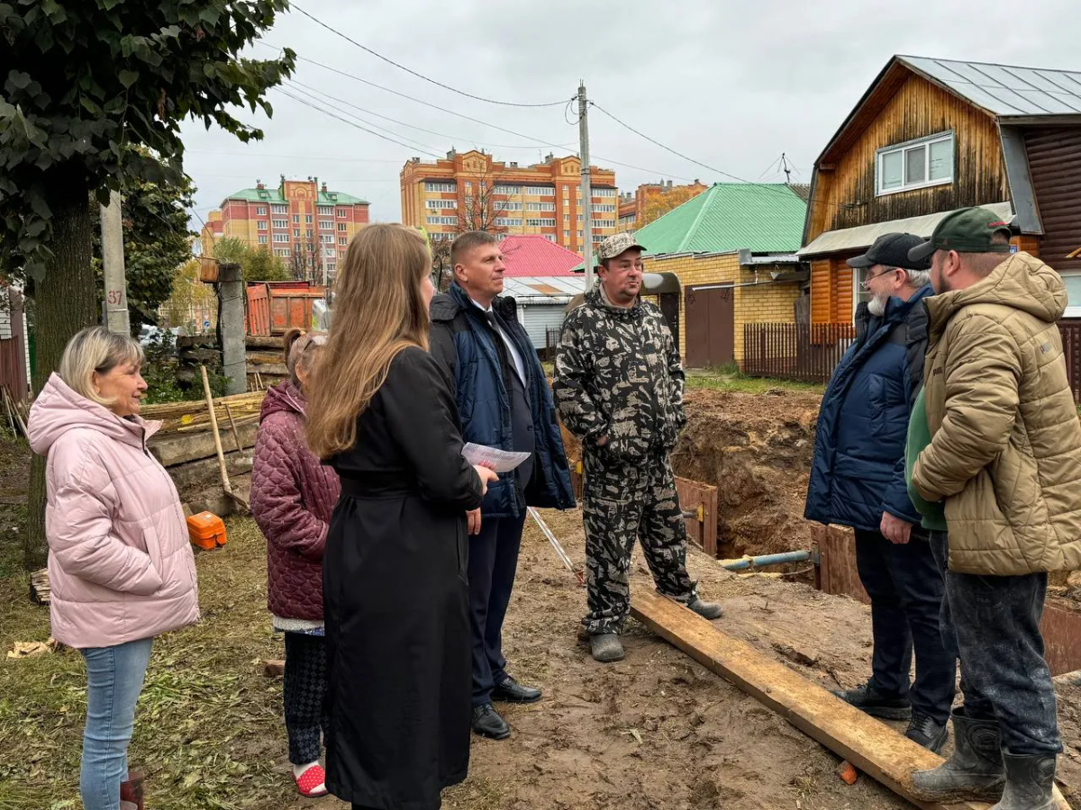 Жители улицы Кутузова в Йошкар-Оле из-за работ теплосети отрезаны от своих домов