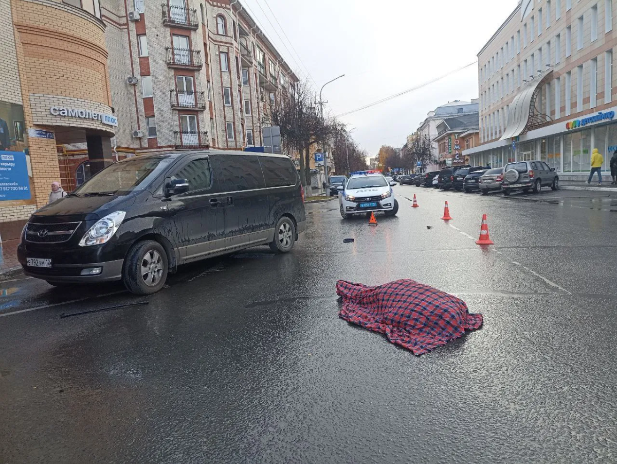 Иномарка насмерть сбила пешехода на Советской в Йошкар-Оле